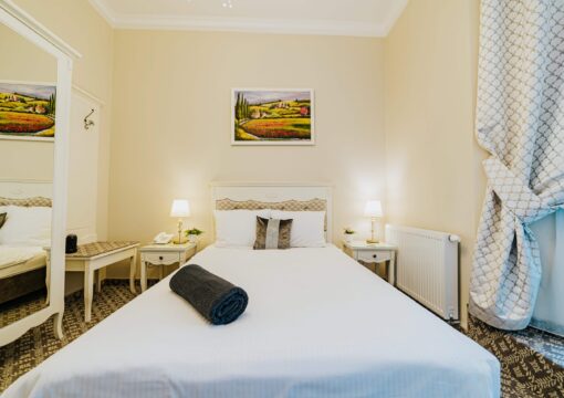 POKÓJ JEDNOOSOBOWY QUEEN POKÓJ JEDNOOSOBOWY QUEEN